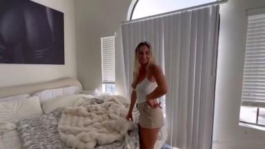 Hannah Louu amp8211 Seduces Roommates Boyfriend Sex Tape