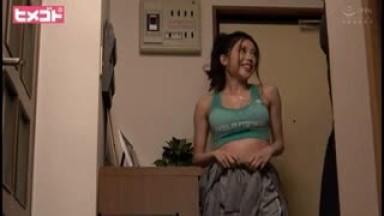 HGOT-050  She Is Sweating After Coming Back From Jogging