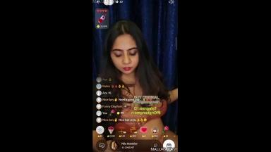 Famous Mallu Model Nila Nambiar Exposing Boobs And Pussy On Tango Live