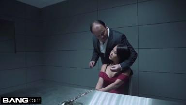 Beautiful Asian Pussykat gets out of interrogation by fucking the cop